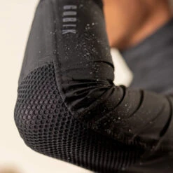 GOBIK Exo Veste 9 GOBIK Exo Veste -Specialized Soldes gobik exo veste jackets 10 05 003 3 42399 3