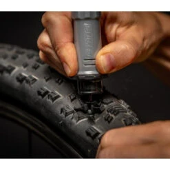 Kit De Réparation Tubeless NoTubes DART 8 Kit De Réparation Tubeless NoTubes DART -Specialized Soldes notubes kit de reparation tubeless notubes dart tools accessories nottp002 3 42877 2